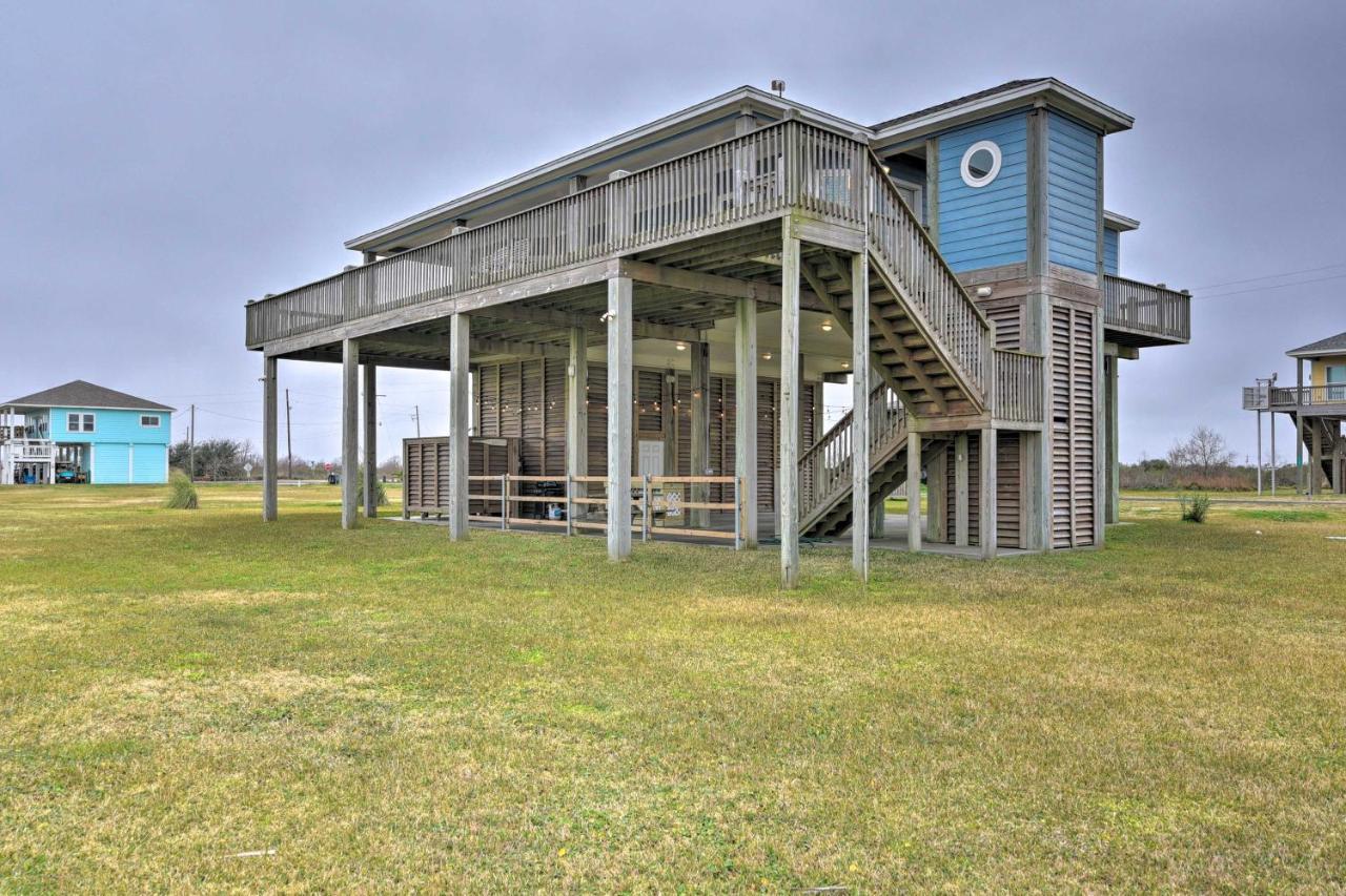 Coastal Port Bolivar Home - Walk To Beach! Exterior photo